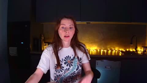 Snapshot of _mary_chili chatting on 12/04/24, 11:57 _mary_chili online show from 12/04/24, 11:57