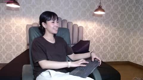 Mavis  online show from 09/24/25, 09:18