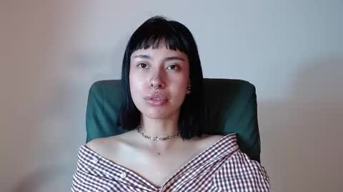 Mavis  online show from 10/10/25, 08:08