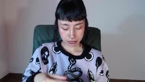 Mavis  online show from 10/17/25, 07:49