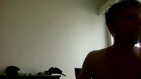 _max_e online show from 08/08/26, 09:17