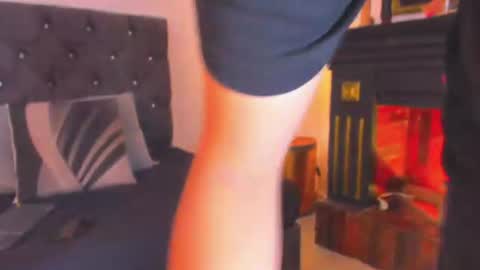 _maximo_1 online show from 07/27/26, 01:29
