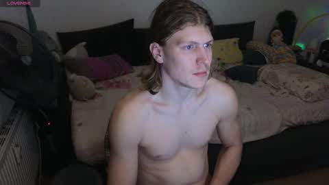Snapshot of _medaed20_ chatting on 02/10/25, 07:17 Medaed20 online show from 02/10/25, 07:17