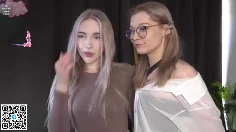 Elva and Kate  online show from 09/13/25, 07:41