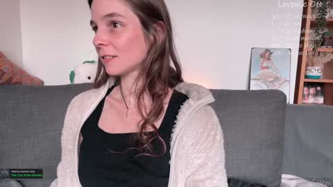 Snapshot of _meg chatting on 11/30/25, 10:41 Meg online show from 11/30/25, 10:41