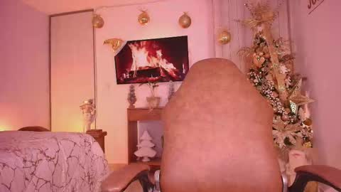 Marce  online show from 12/04/25, 02:59
