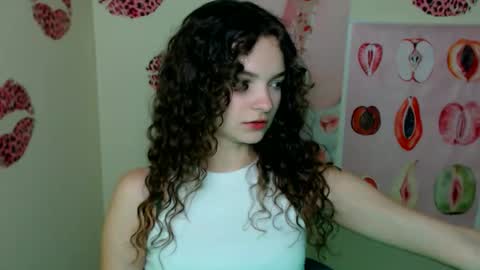 Susie online show from 10/05/25, 12:14