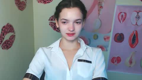 Susie online show from 12/02/25, 01:39