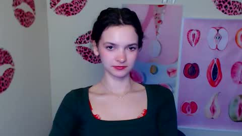 Susie online show from 03/03/26, 01:17