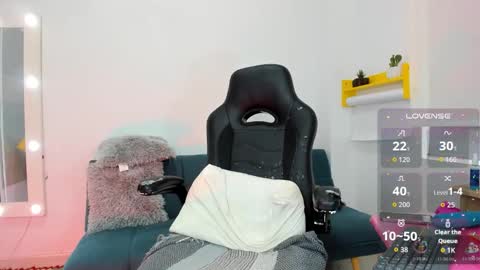 Snapshot of _megganjobs chatting on 12/03/25, 08:51 Juli online show from 12/03/25, 08:51