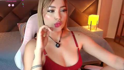 Snapshot of _meliblue chatting on 02/16/26, 05:09 Meli online show from 02/16/26, 05:09