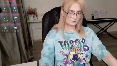_meow_neko_ online show from 06/22/26, 03:36