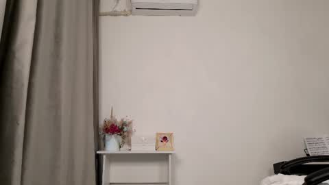 _meow_neko_ online show from 06/24/26, 03:38