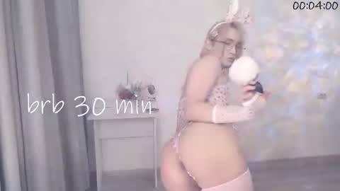 _meow_neko_ online show from 07/06/26, 03:03
