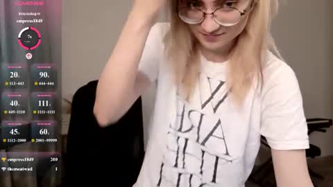 _meow_neko_ online show from 07/14/26, 11:54