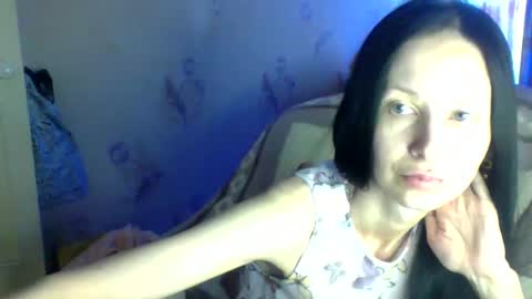 Snapshot of _merrry_ chatting on 05/15/26, 01:29 Merry online show from 05/15/26, 01:29