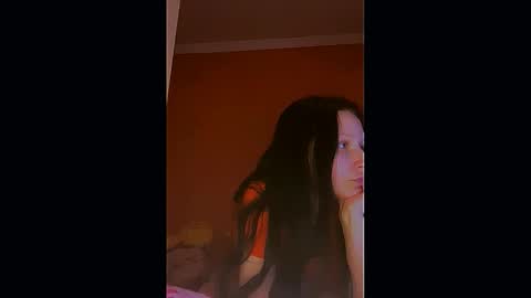 Snapshot of _merrry_ chatting on 05/18/26, 01:50 Merry online show from 05/18/26, 01:50