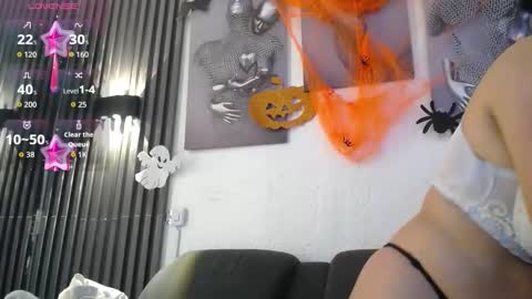  Mia  online show from 10/25/25, 12:45