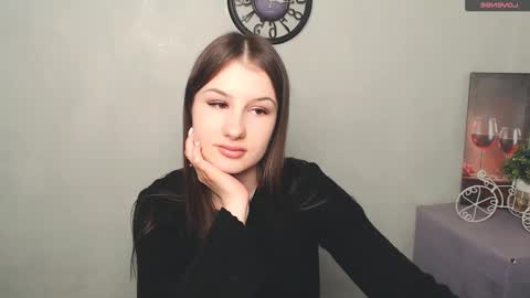 Mia online show from 03/09/25, 05:28