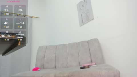 Snapshot of _miarose__ chatting on 05/30/26, 11:40 Miarose online show from 05/30/26, 11:40