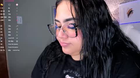 Snapshot of _michel_bbw chatting on 09/29/25, 02:49 michel online show from 09/29/25, 02:49