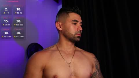 Snapshot of _mikestone chatting on 10/05/25, 02:32 soy mike online show from 10/05/25, 02:32