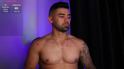 Snapshot of _mikestone chatting on 10/19/25, 02:07 soy mike online show from 10/19/25, 02:07