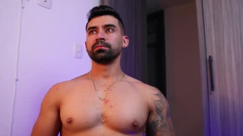 Snapshot of _mikestone chatting on 11/01/25, 03:08 soy mike online show from 11/01/25, 03:08