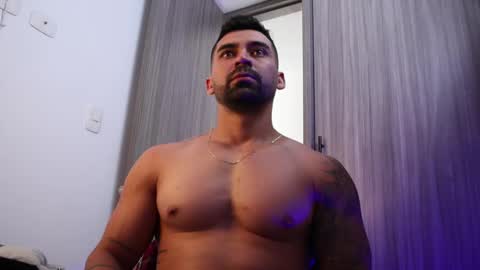 Snapshot of _mikestone chatting on 11/19/25, 01:11 soy mike online show from 11/19/25, 01:11