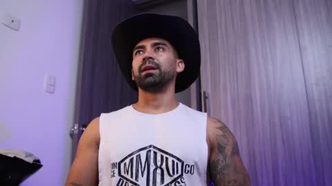 Snapshot of _mikestone chatting on 11/27/25, 08:33 soy mike online show from 11/27/25, 08:33