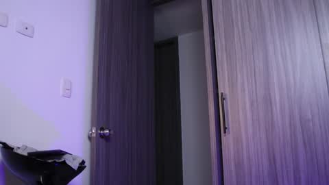 Snapshot of _mikestone chatting on 11/28/25, 10:51 soy mike online show from 11/28/25, 10:51