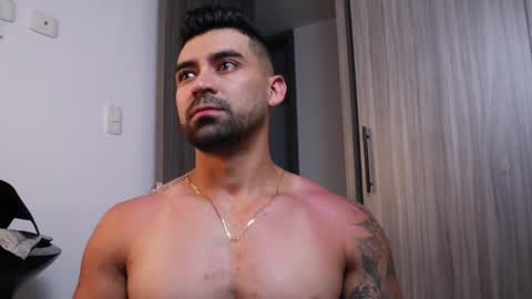 Snapshot of _mikestone chatting on 12/01/25, 10:48 soy mike online show from 12/01/25, 10:48