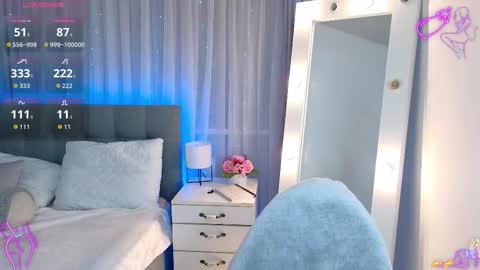 Snapshot of _mila__aa chatting on 11/23/25, 08:19 Milana online show from 11/23/25, 08:19