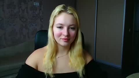 Snapshot of _mila_la_ chatting on 02/06/26, 10:29 Melanie online show from 02/06/26, 10:29