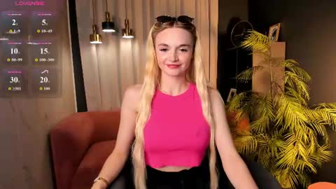 Mila online show from 06/20/26, 08:55