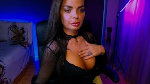 Milani online show from 05/27/26, 05:21