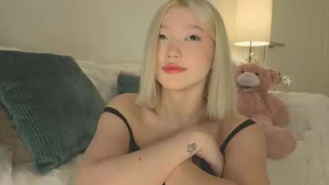 Snapshot of _milli_sun chatting on 03/04/26, 05:02 Kim online show from 03/04/26, 05:02