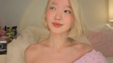 Snapshot of _milli_sun chatting on 05/06/26, 05:25 Kim online show from 05/06/26, 05:25