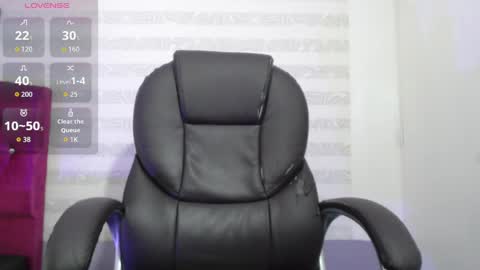 _milu23_ online show from 05/11/26, 04:04