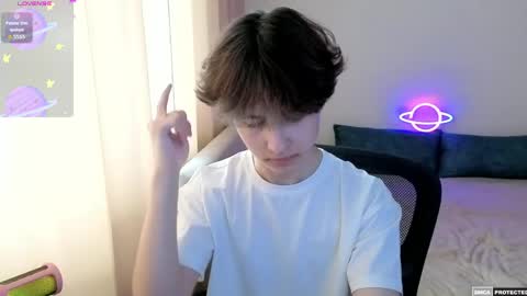 Snapshot of _milway_ chatting on 06/07/26, 02:43 Luka online show from 06/07/26, 02:43