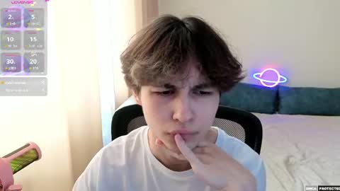 Snapshot of _milway_ chatting on 06/08/26, 02:06 Luka online show from 06/08/26, 02:06