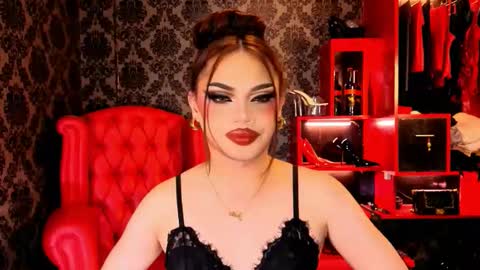 Snapshot of _ministryofsin_ chatting on 03/05/26, 06:59 Raven Strauss online show from 03/05/26, 06:59