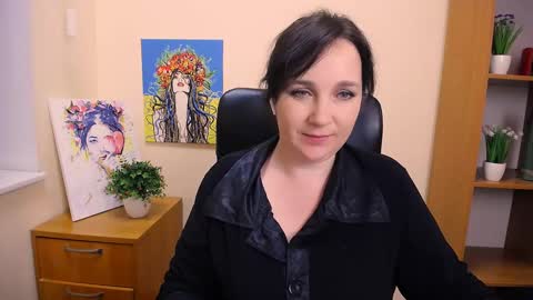 Snapshot of _miranda_sun chatting on 02/10/25, 01:33 Miranda online show from 02/10/25, 01:33