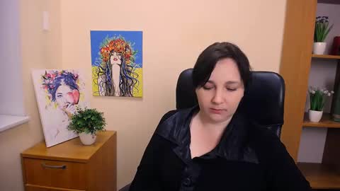 Snapshot of _miranda_sun chatting on 02/11/25, 10:48 Miranda online show from 02/11/25, 10:48