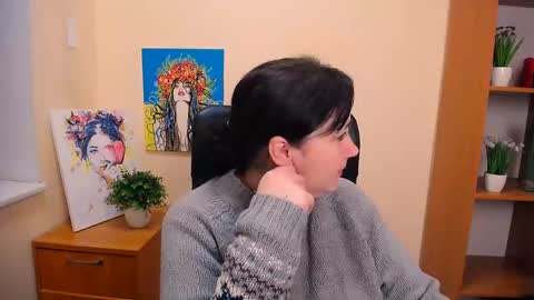 Snapshot of _miranda_sun chatting on 02/12/25, 08:59 Miranda online show from 02/12/25, 08:59