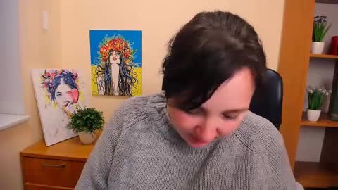 Snapshot of _miranda_sun chatting on 02/12/25, 12:01 Miranda online show from 02/12/25, 12:01