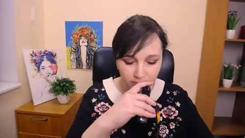 Snapshot of _miranda_sun chatting on 02/14/25, 10:49 Miranda online show from 02/14/25, 10:49
