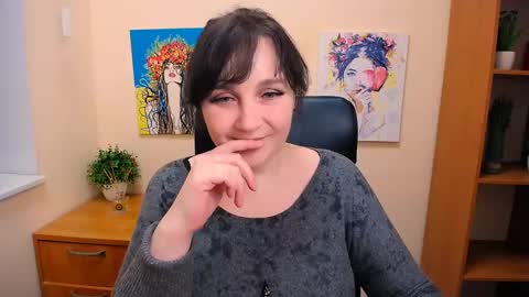 Snapshot of _miranda_sun chatting on 03/06/25, 12:09 Miranda online show from 03/06/25, 12:09