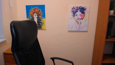 Snapshot of _miranda_sun chatting on 03/07/25, 03:28 Miranda online show from 03/07/25, 03:28