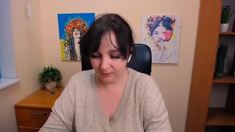 Snapshot of _miranda_sun chatting on 03/11/25, 12:06 Miranda online show from 03/11/25, 12:06